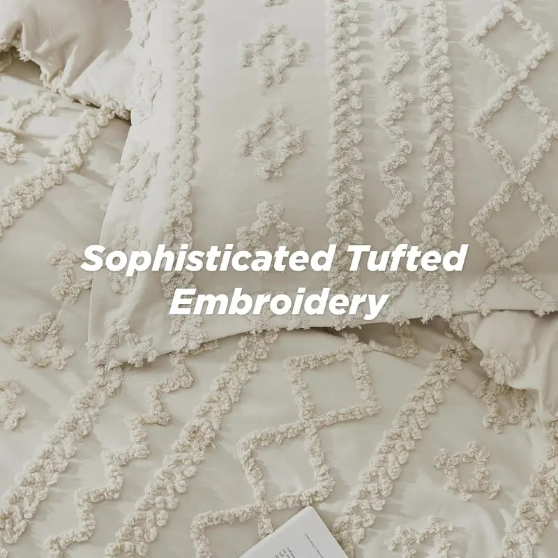 Boho Quilted Bedding Set – 3 Piece Lightweight Coverlet with Matching Pillow Shams