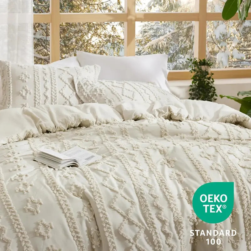 Boho Quilted Bedding Set – 3 Piece Lightweight Coverlet with Matching Pillow Shams