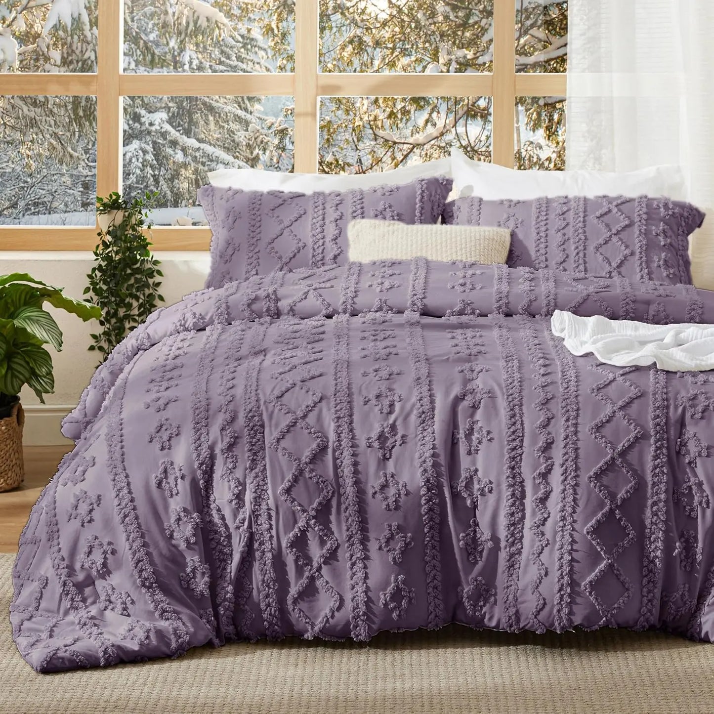 Boho Quilted Bedding Set – 3 Piece Lightweight Coverlet with Matching Pillow Shams