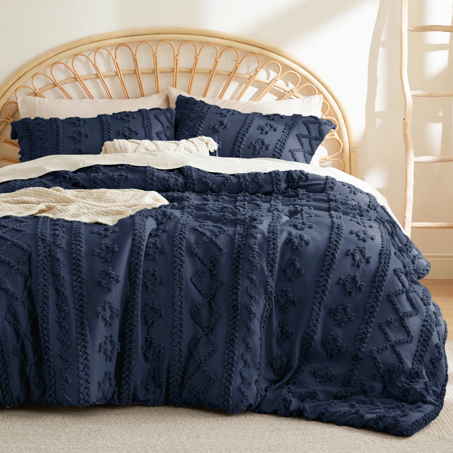 Boho Quilted Bedding Set – 3 Piece Lightweight Coverlet with Matching Pillow Shams